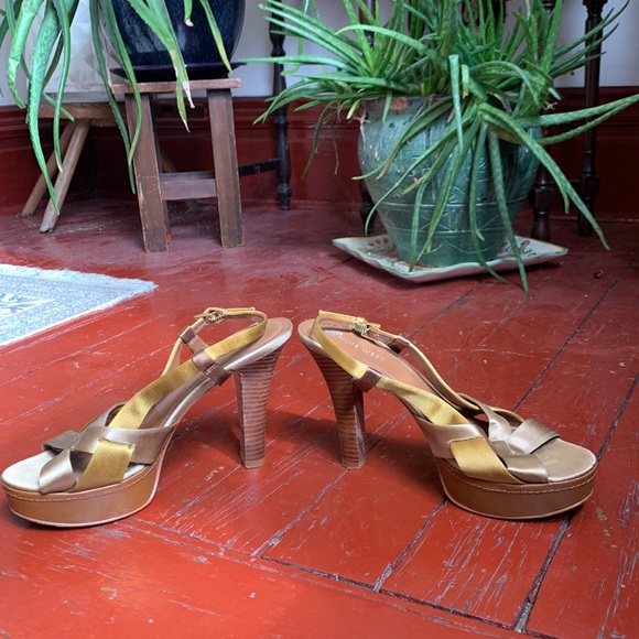 Nine West strappy high heels. - Picture 6 of 7